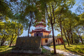 岳阳圣安寺景区 岳阳塔