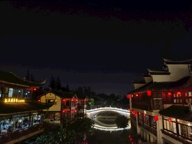 上海七宝老街夜景游玩