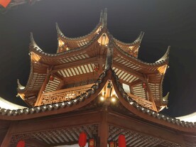 上海七宝老街复古中式塔造型