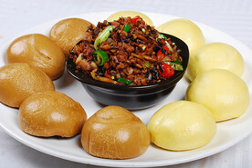 外婆菜拼窝窝头