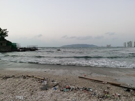双月湾海浪