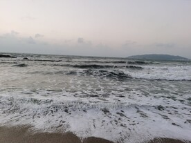双月湾海边 潮水