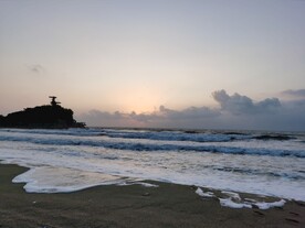 双月湾海滩朝霞 海浪