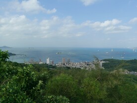 双月湾观景台看海