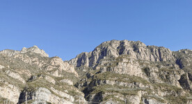 层叠的山峦