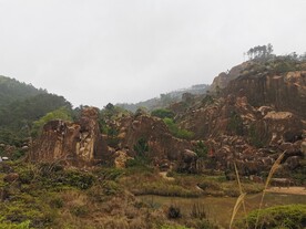 爬山