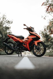 摩托车