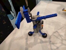 乐高积木玩具拼接好玩有趣