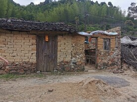 乡村茅草屋