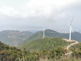 爬山 