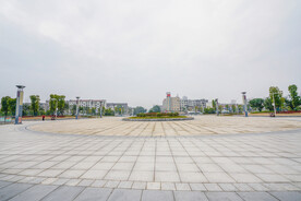 湘潭火车站站前广场