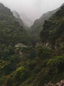 爬山