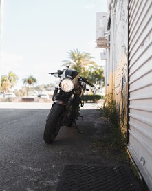 摩托车