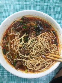 香辣牛肉面