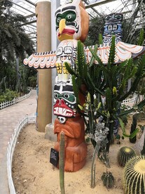 农业科技馆沙漠鸟兽创意木雕造型