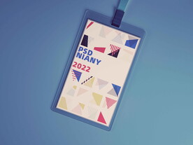 抽绳工作工牌品牌psd样机