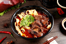 牛肉宽面