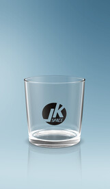 透明玻璃杯LOGO贴图样机