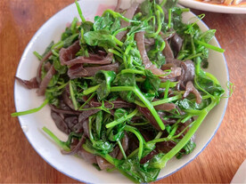 豌豆尖炒木耳