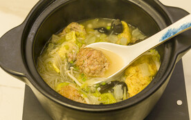 狮子头煲汤美食高清图 