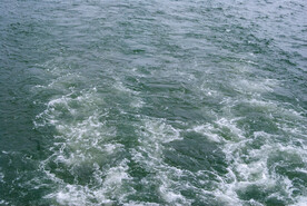 湖水