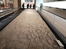 石铺路 清 镇江铁翁城出土