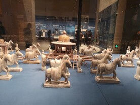 明代 鲁荒王仪仗俑  仿制品