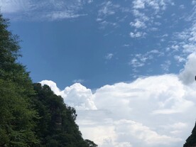 蓝天白云天空