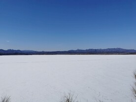 冬天的湖泊