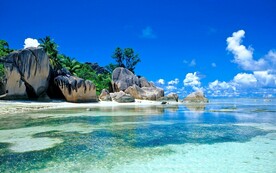 海边岩滩
