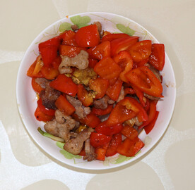 红辣椒烧肉片