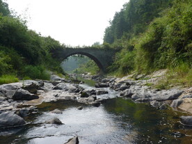 福建和平聚奎塔旁水口景