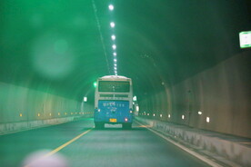 巴士公交车