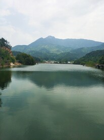 武平县梁野山