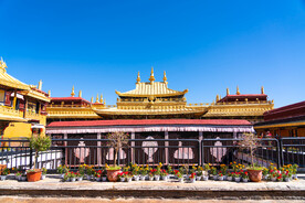 西藏拉萨大昭寺金顶