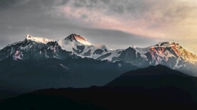 自然群山摄影