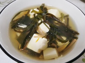海带豆腐汤 