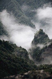崇山峻岭自然风光