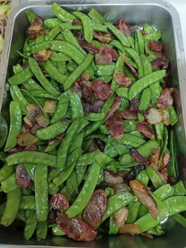 荷兰豆炒腊肠