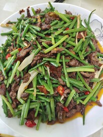 芹菜炒牛肉