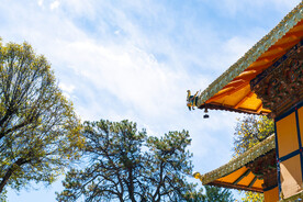 拉萨罗布林卡康松司伦屋角铃铛