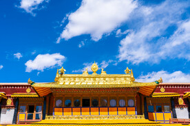 拉萨罗布林卡达旦明久颇章金顶