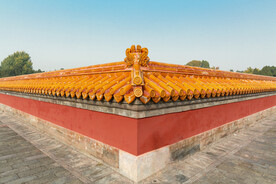 户外复古红色城墙建筑