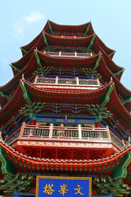 仿古塔