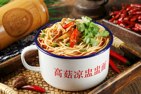 泡椒鸡杂面 盅盅面