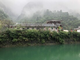 张家界 天门山 古建筑 天空
