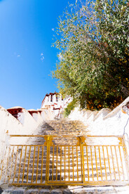 西藏拉萨布达拉宫长石阶