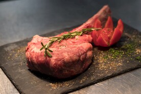 生牛排