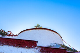 西藏拉萨布达拉宫背面平台