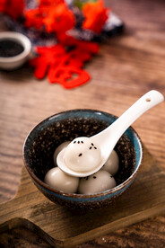 芝麻汤圆美食小吃
